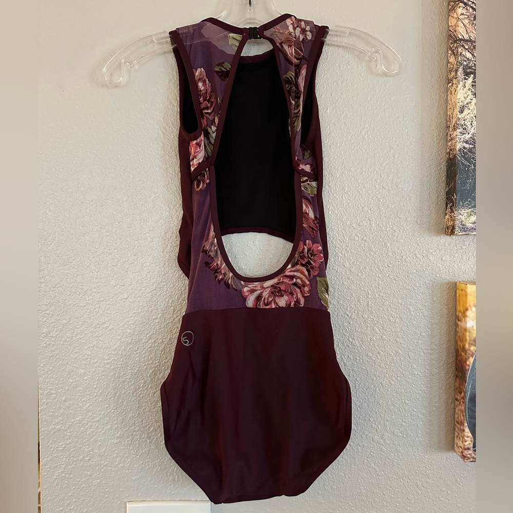 5 Dancewear Beautiful Leotard